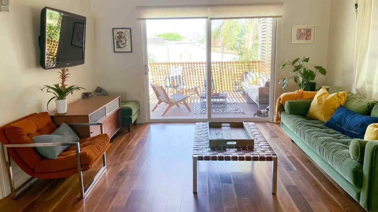 Photo of Livingroom in Sunset Junction