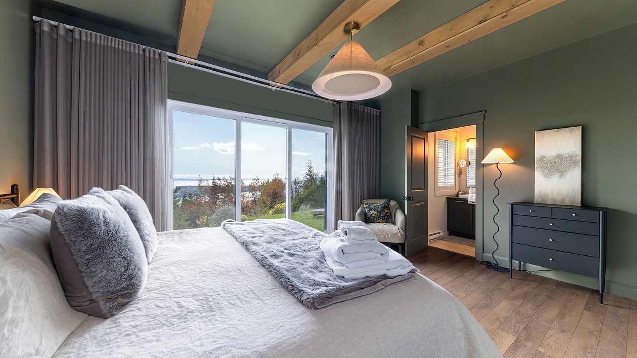 Photo of Bedroom in Saint-Joseph-de-la-Rive