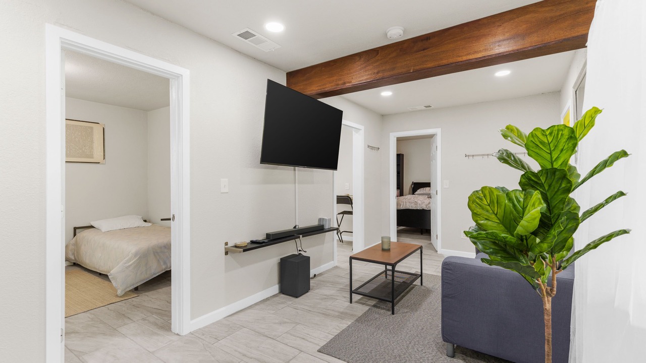 Photo of Bedroom in Compton