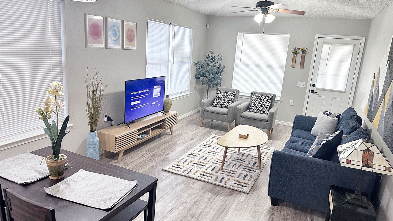 Photo of Livingroom in Pensacola