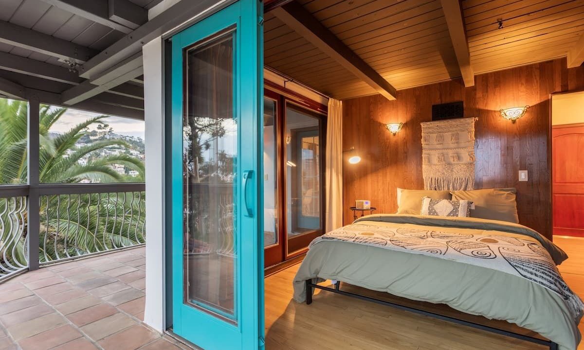 Photo of Bedroom in Hollywood
