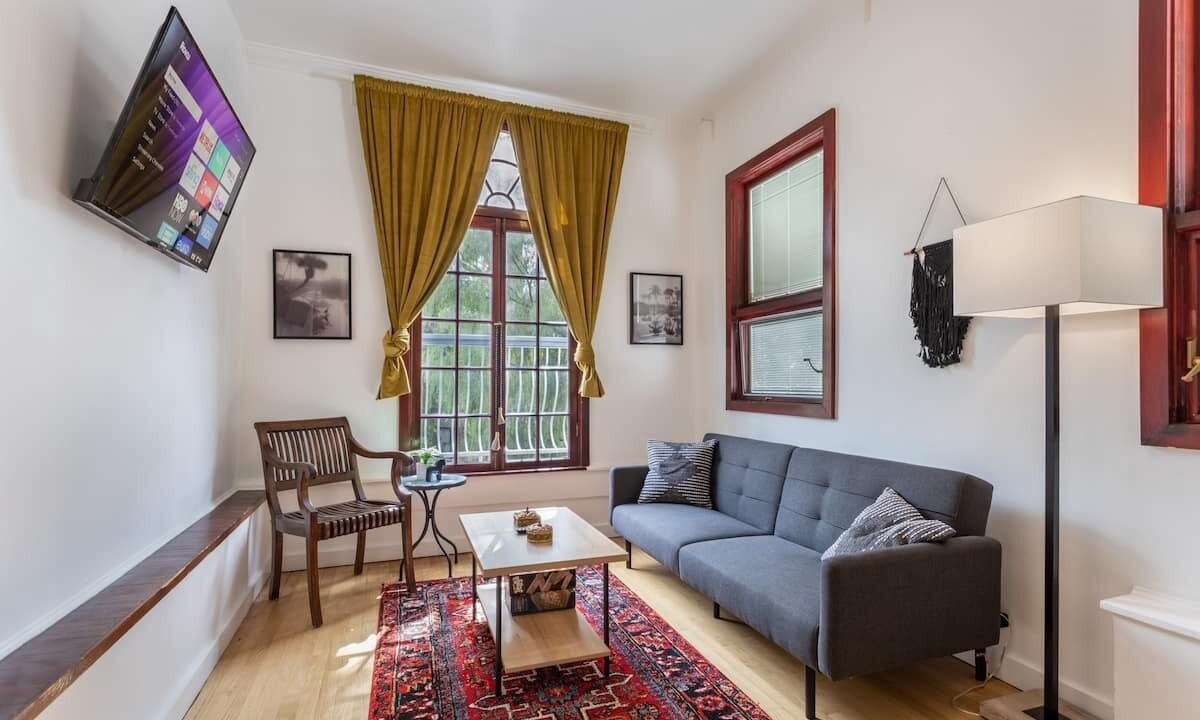 Photo of Livingroom in Hollywood