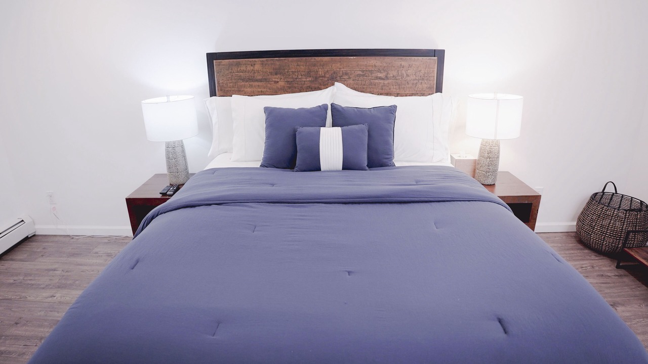 Photo of Bedroom in Lake View