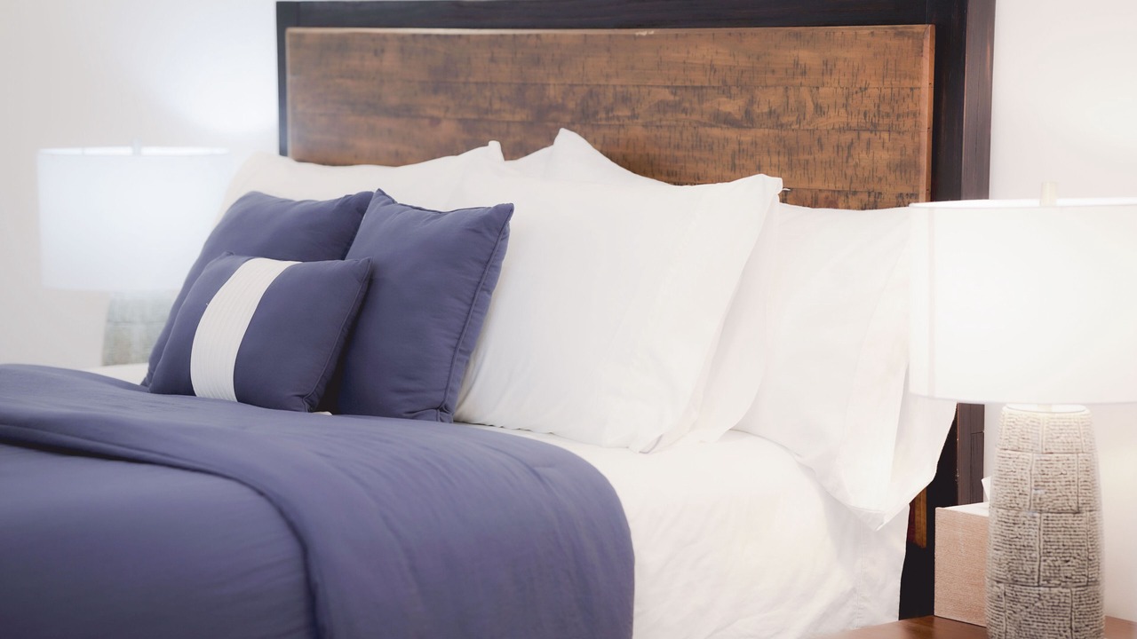 Photo of Bedroom in Lake View