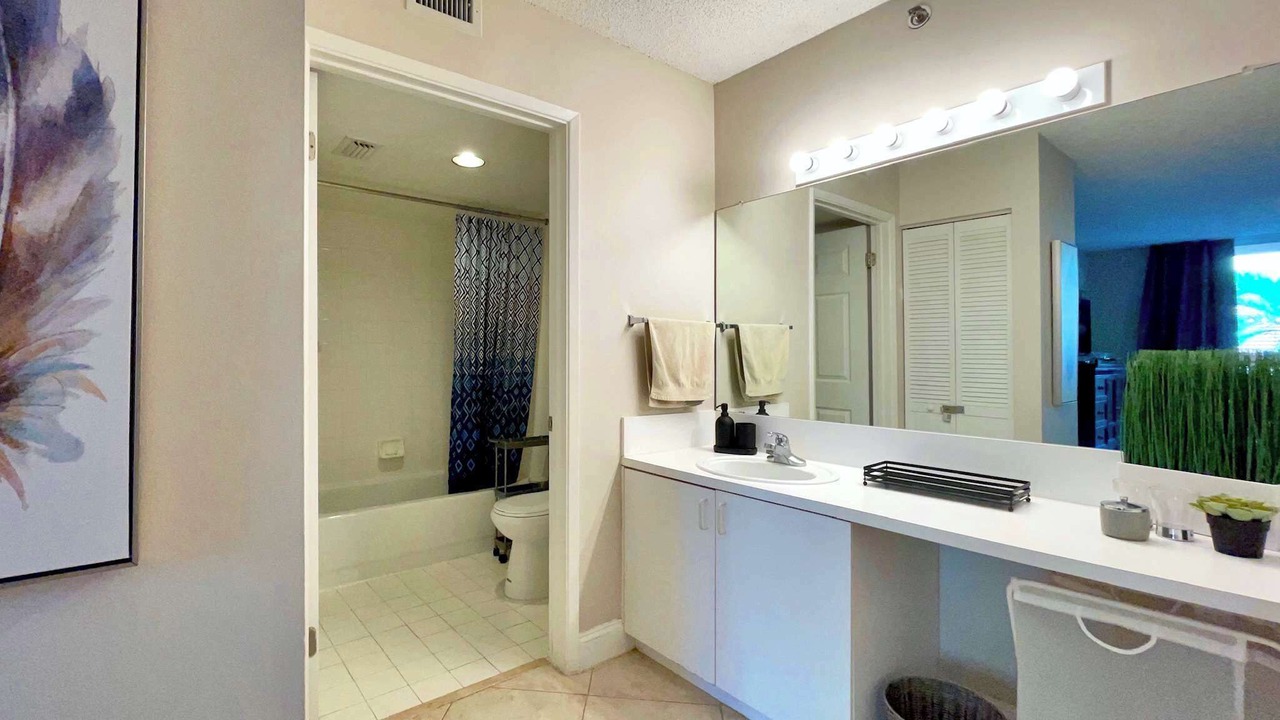 Photo of Bathroom in Aventura