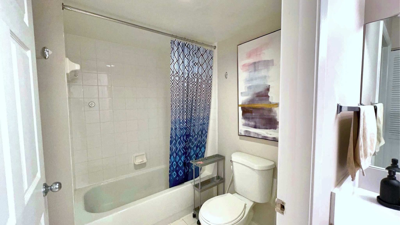 Photo of Bathroom in Aventura