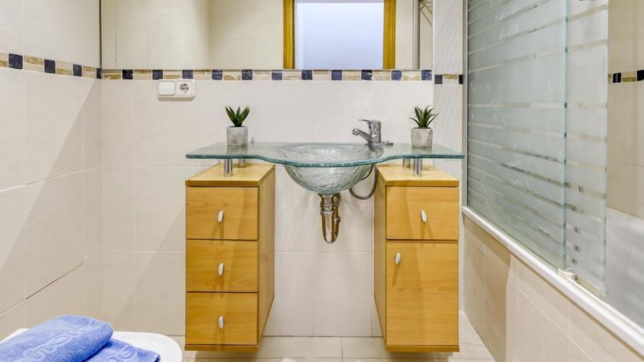 Photo of Bathroom in Figueres