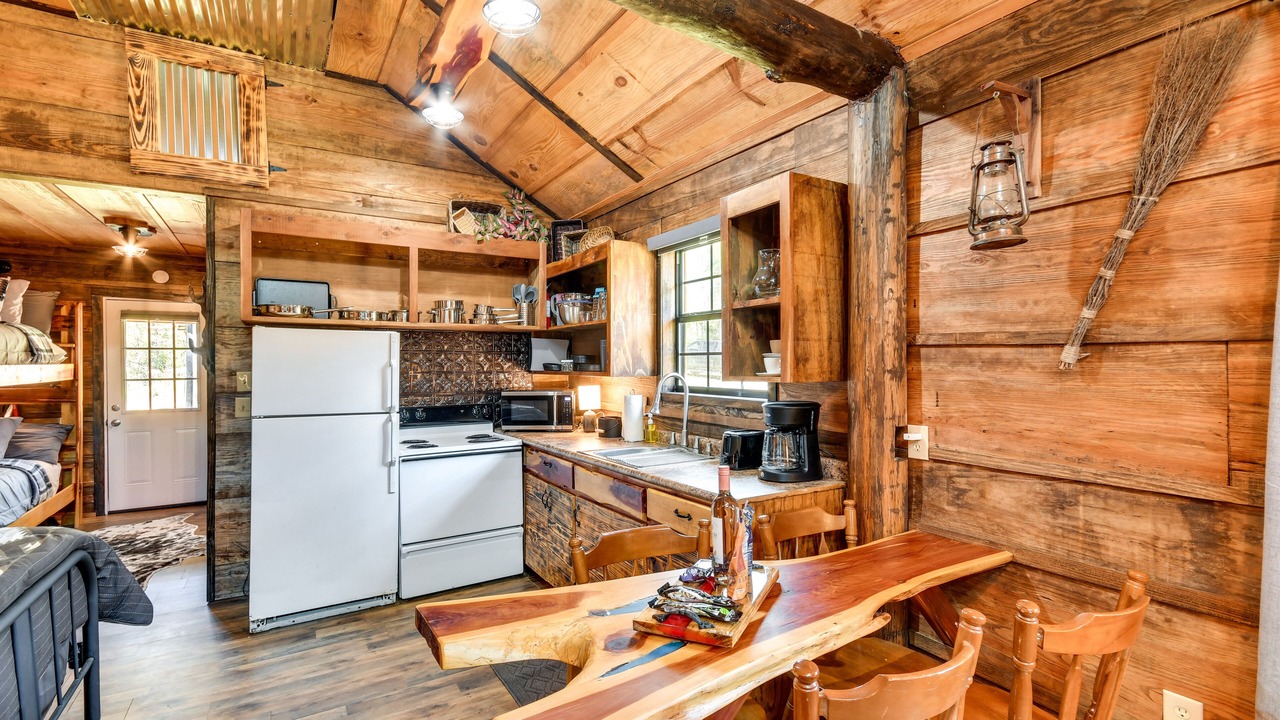Photo of Kitchen in Abbeville