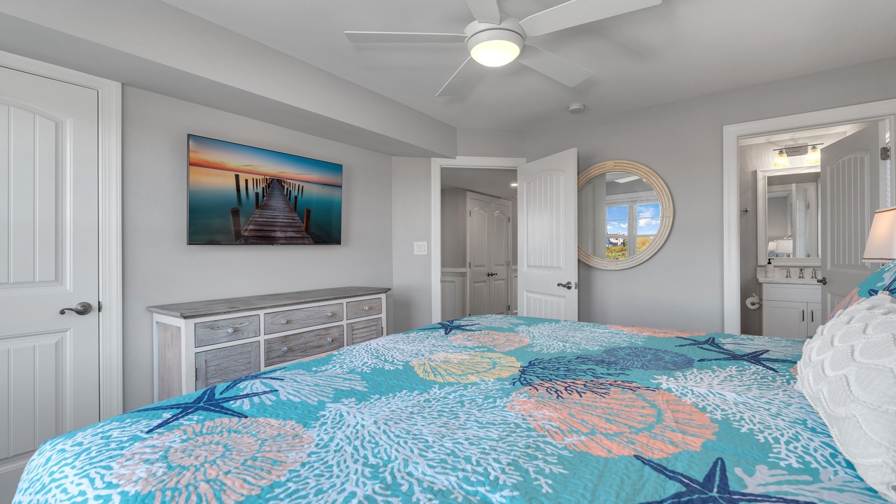 Photo of Bedroom in Admiral Estates