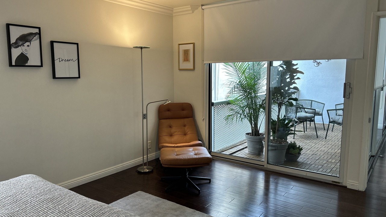 Photo of Bedroom in Carthay Circle