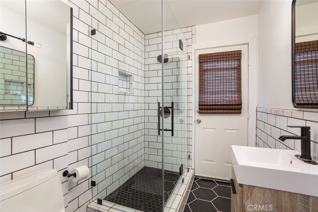 Photo of Bathroom in East Side Costa Mesa