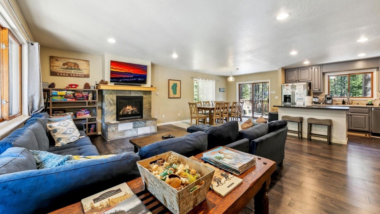 Photo of Livingroom in Tahoe Paradise