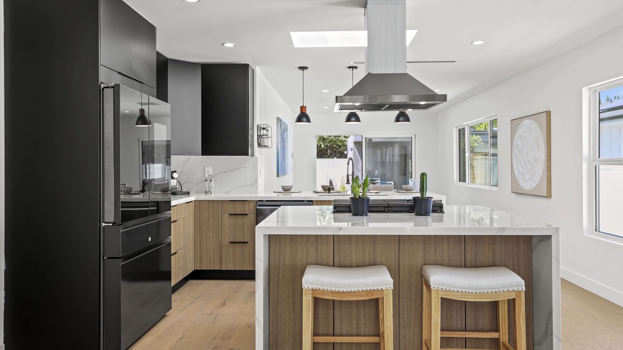 Photo of Kitchen in Valley Glen