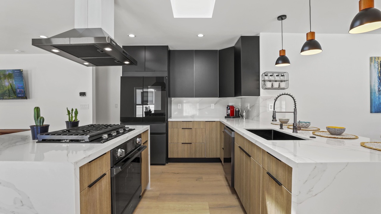 Photo of Kitchen in Valley Glen