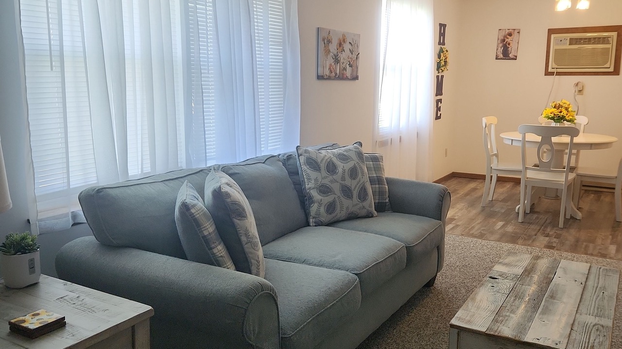 Photo of Livingroom in Niagara Falls