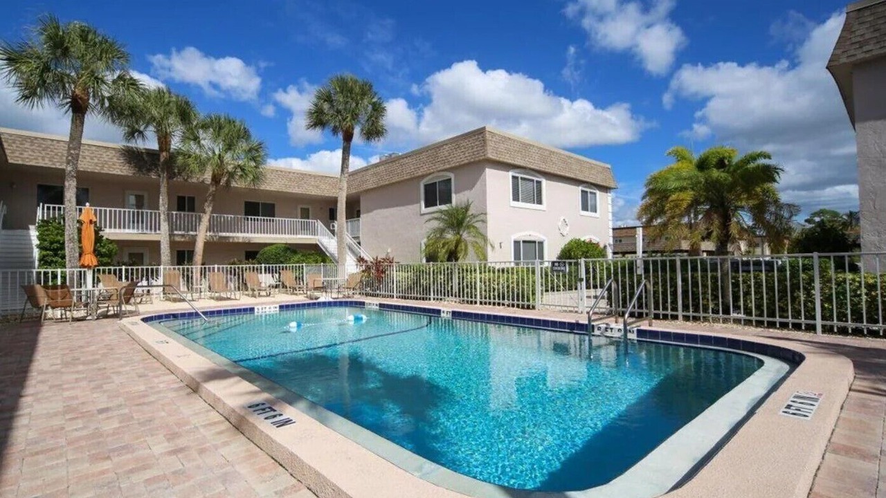 Photo of Outdoor in Golden Beach