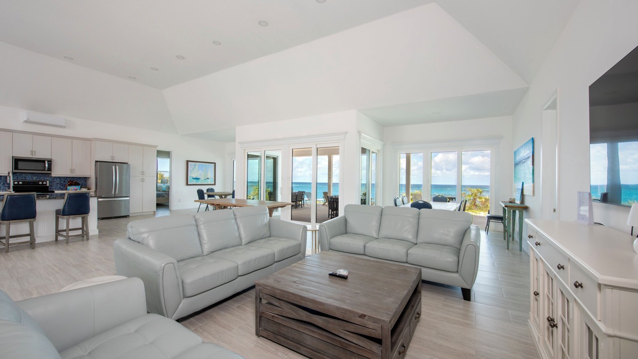 Photo of Bedroom in Governor's Harbour