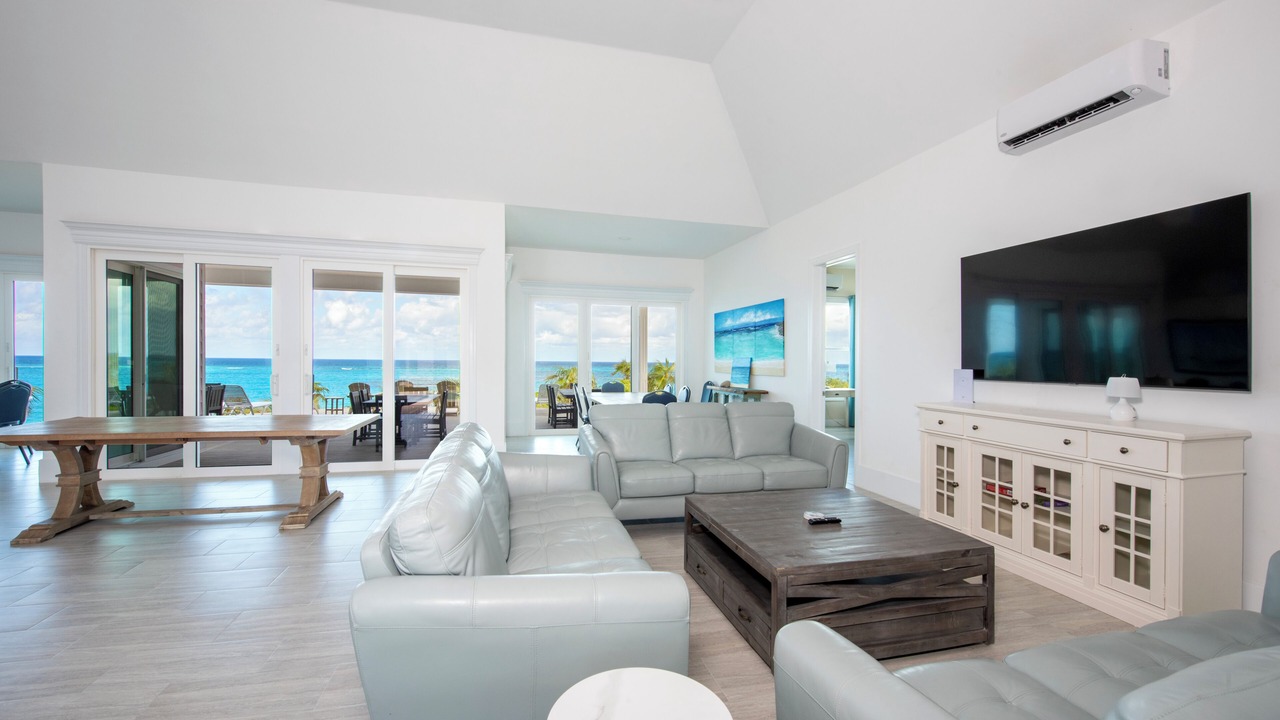 Photo of Bedroom in Governor's Harbour