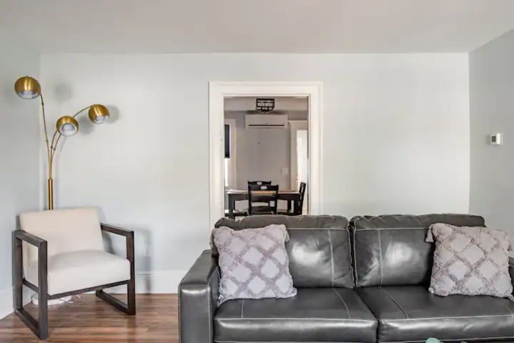 Photo of Livingroom in Newburgh