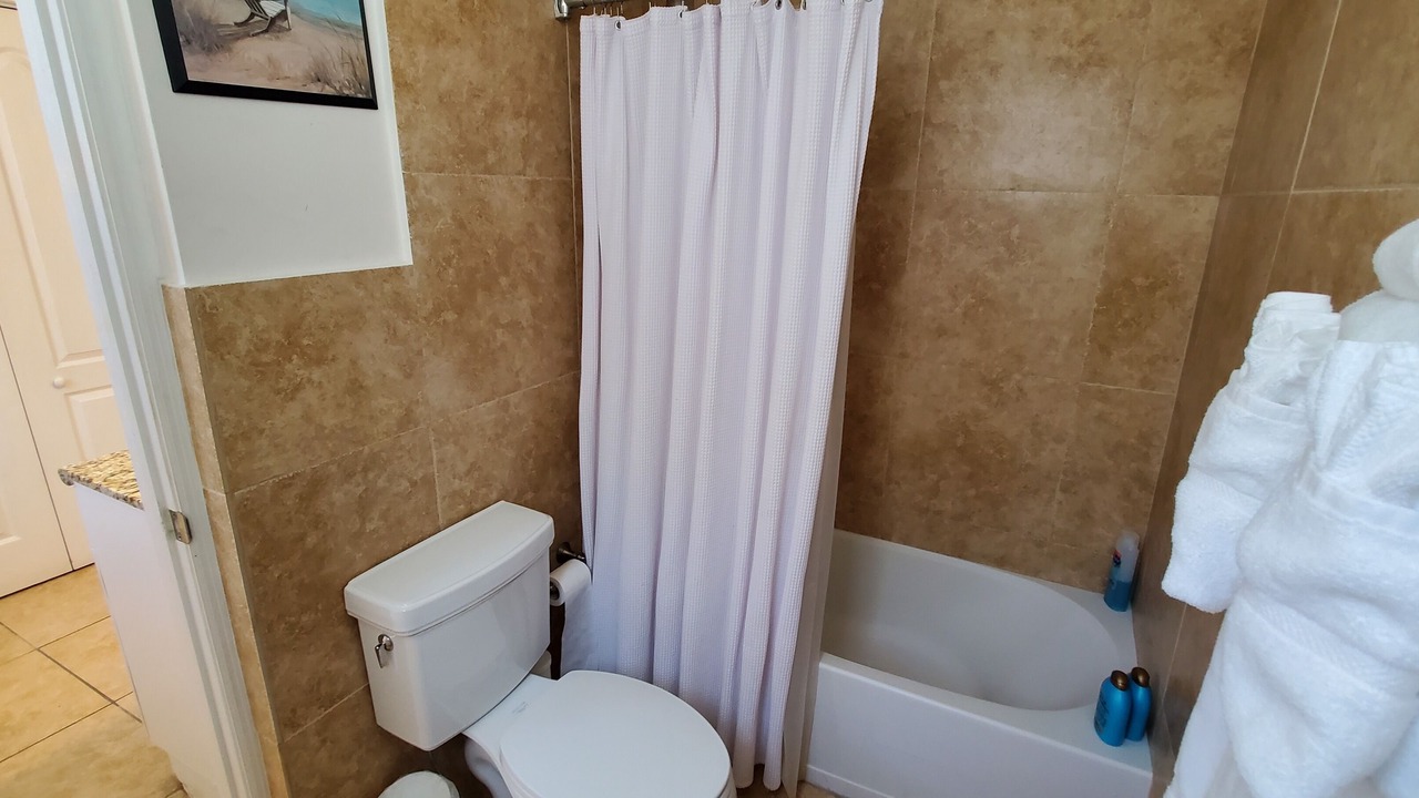 Photo of Bathroom in Alice Town
