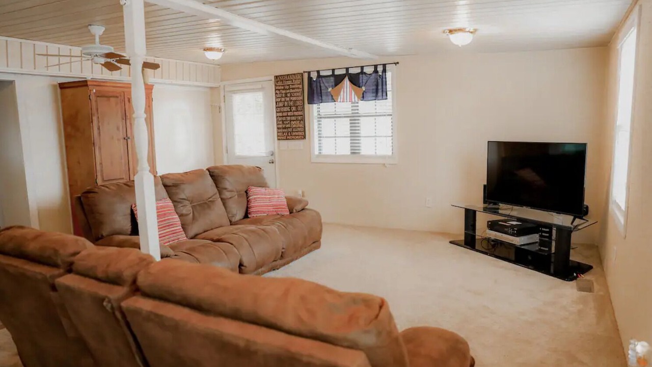 Photo of Livingroom in Eufaula