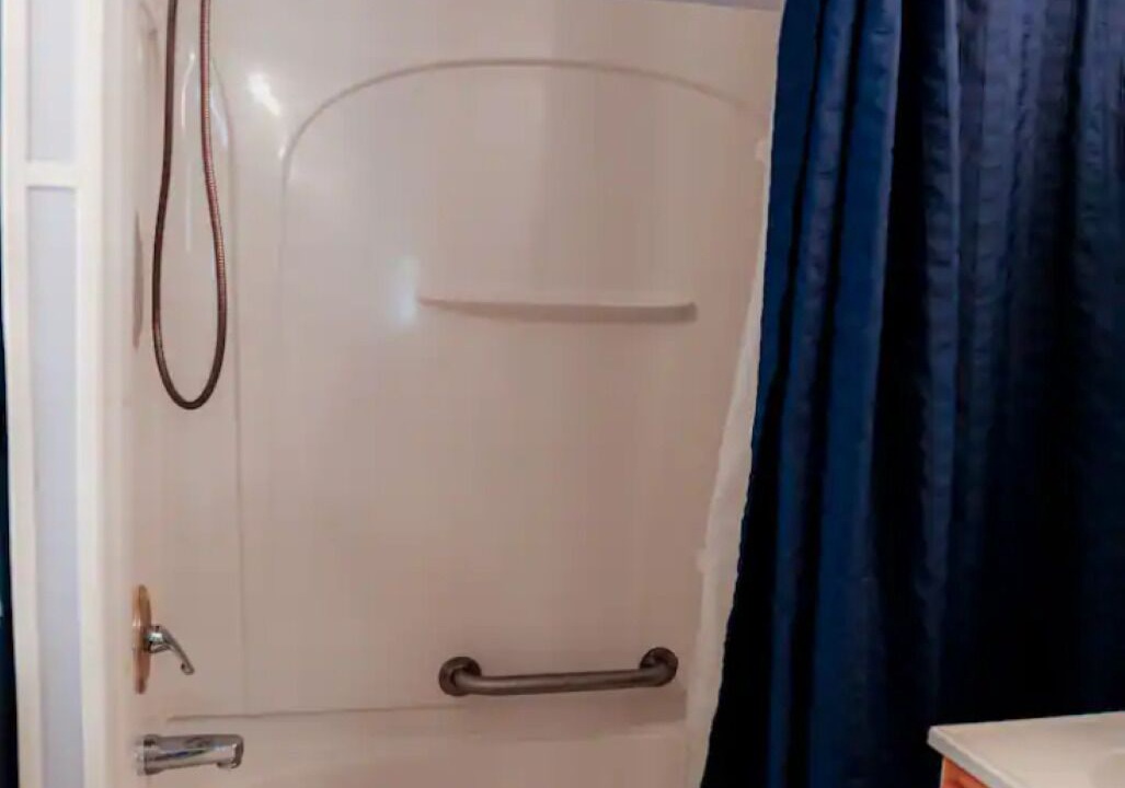 Photo of Bathroom in Eufaula