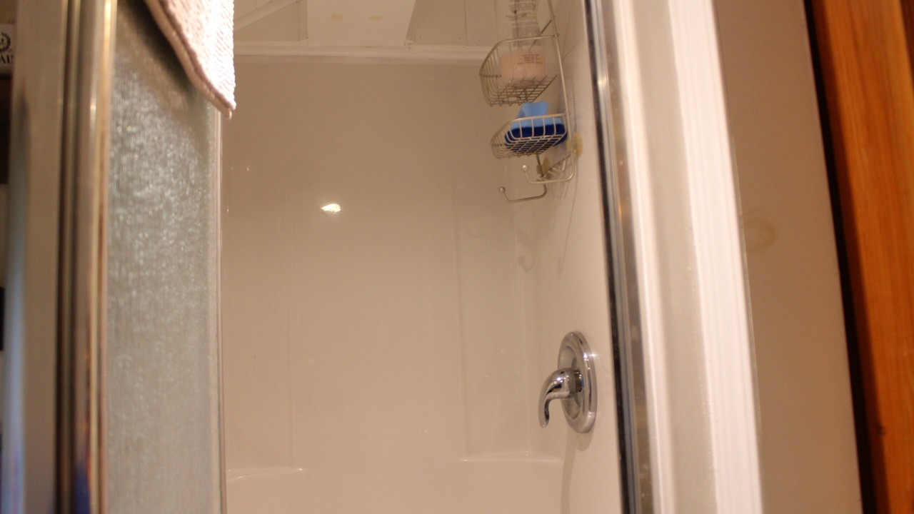 Photo of Bathroom in Mono