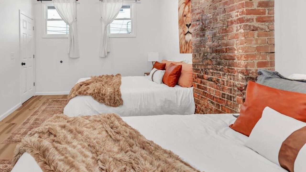 Photo of Bedroom in Lakeview