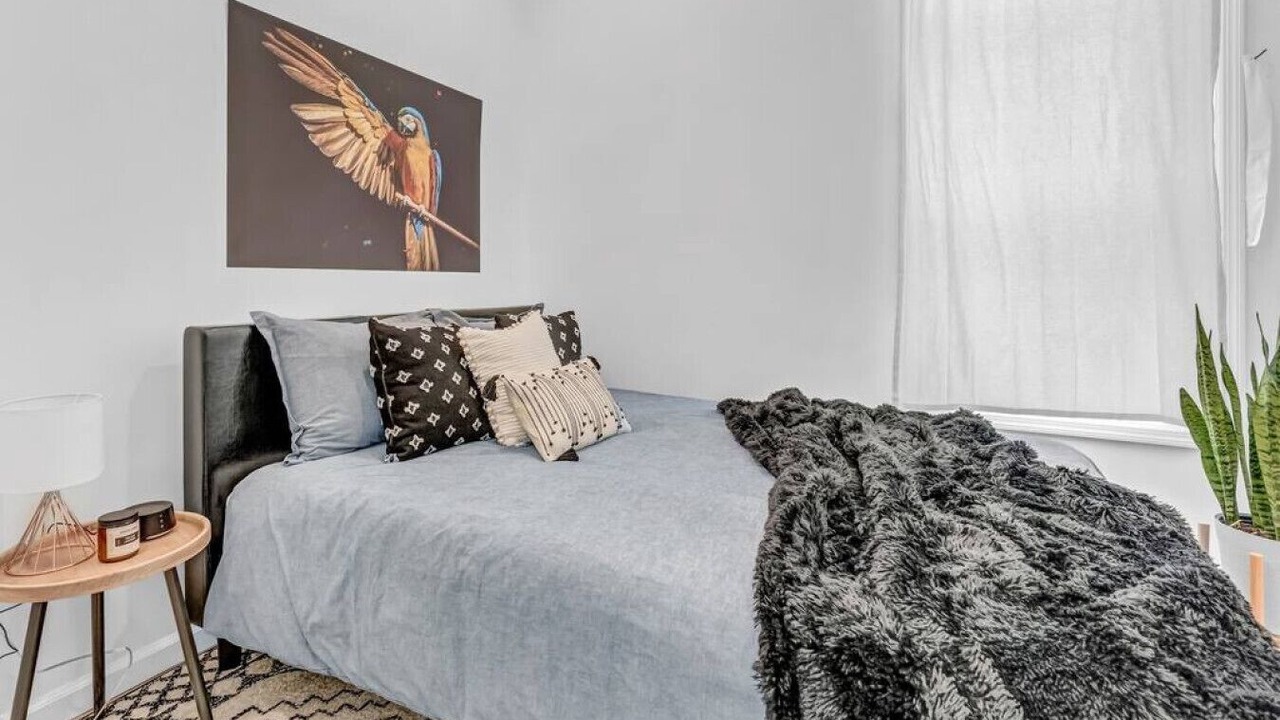 Photo of Bedroom in Lakeview