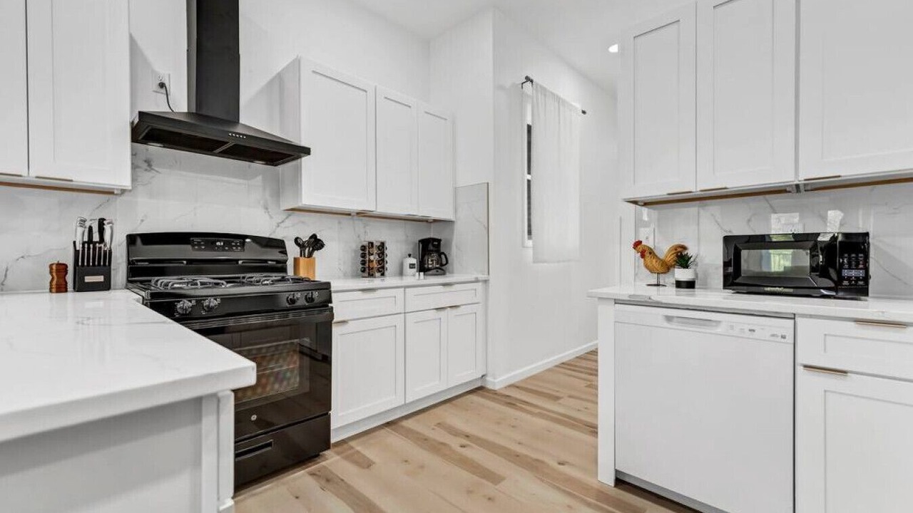 Photo of Kitchen in Front Park