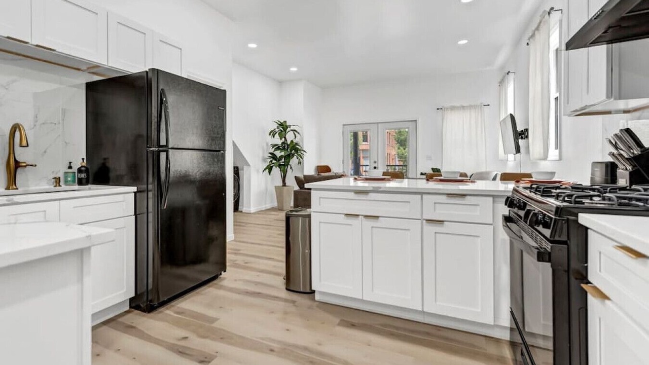 Photo of Kitchen in Front Park