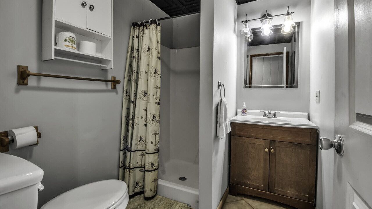 Photo of Bathroom in Geneseo