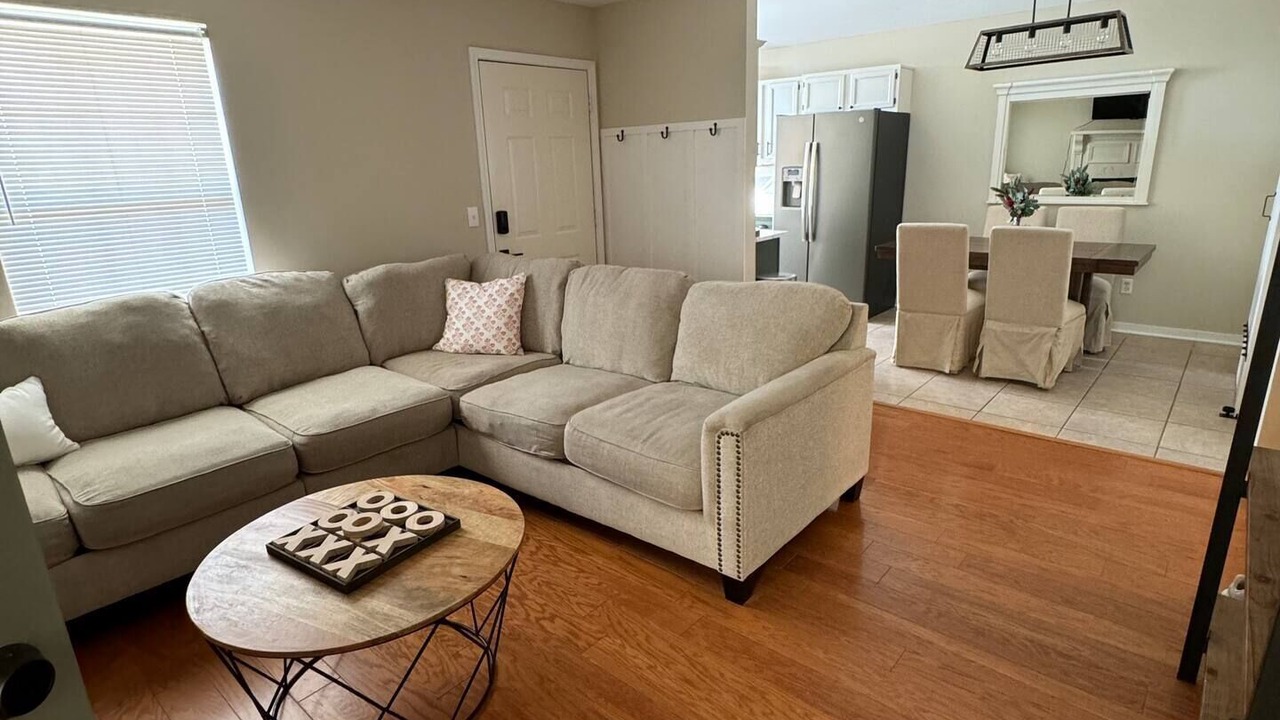 Photo of Livingroom in Flowood