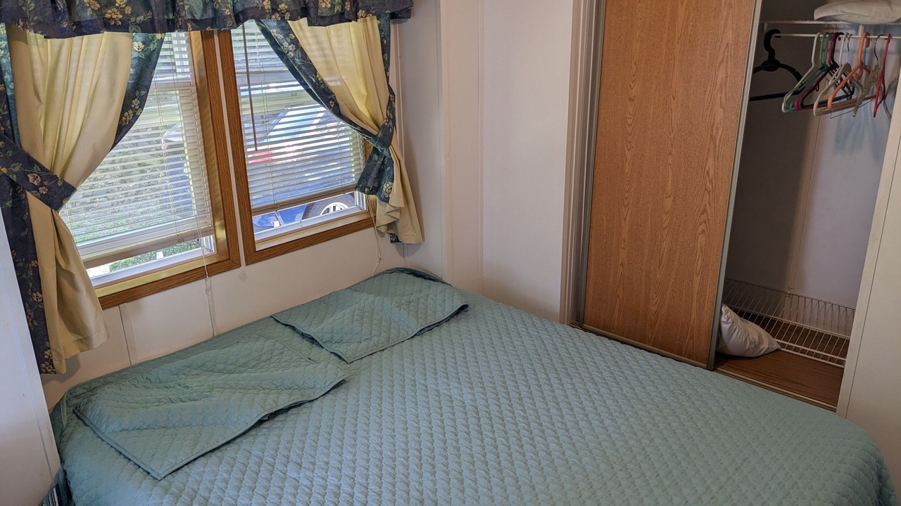 Photo of Bedroom in Perry