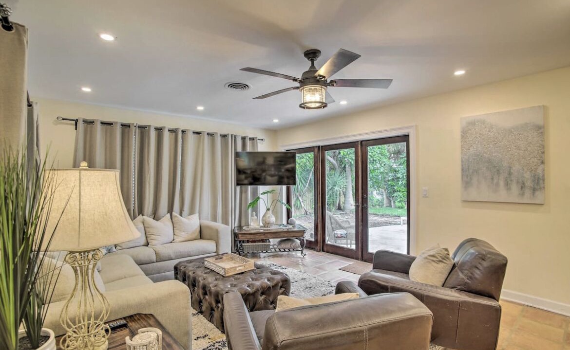 Photo of Livingroom in Imperial Point