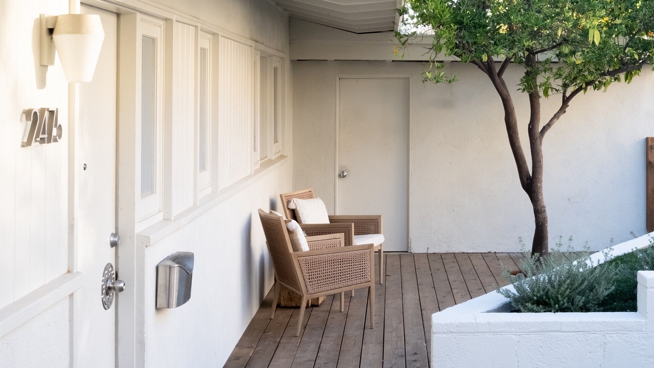 Photo of Outdoor in Silver Lake