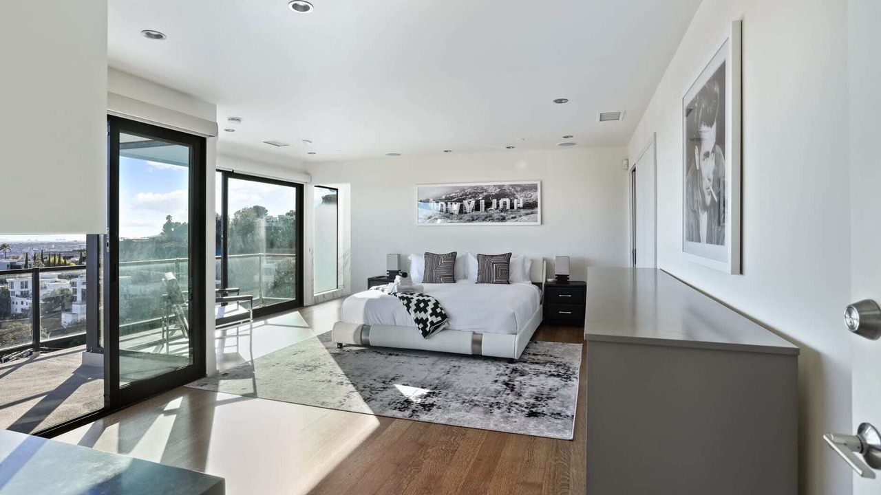 Photo of Bedroom in Hollywood Hills West