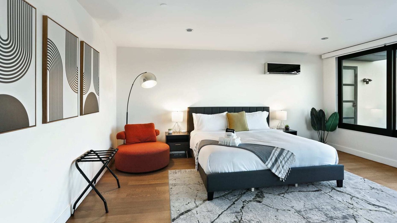 Photo of Bedroom in Hollywood Hills West