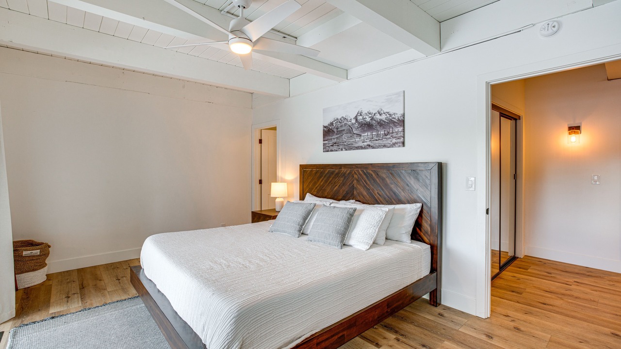 Photo of Bedroom in Tahoe Keys