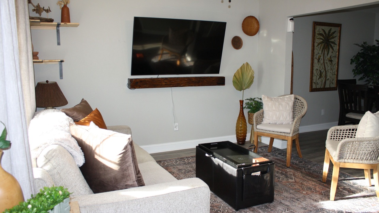 Photo of Livingroom in Wright