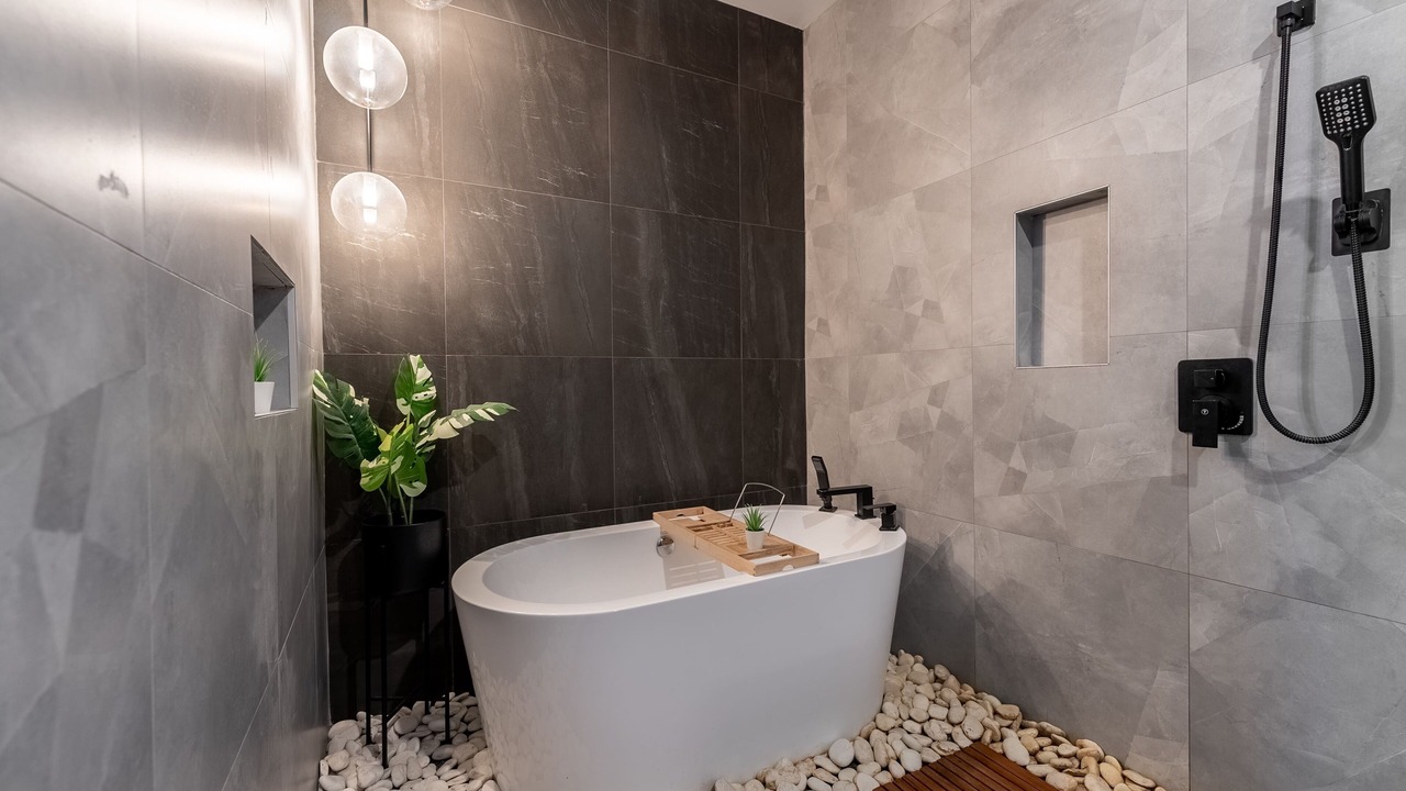 Photo of Bathroom in Beaulac-Garthby