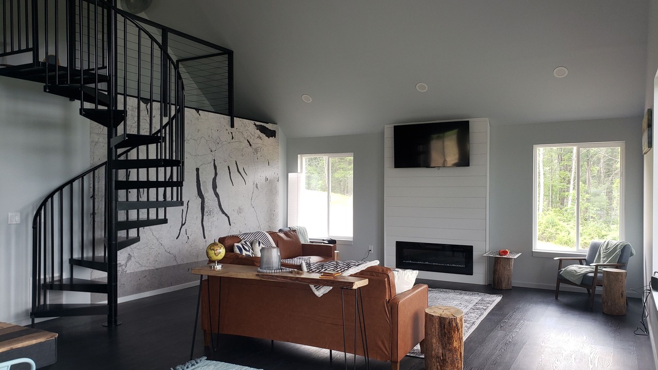 Photo of Livingroom in Town of Milo