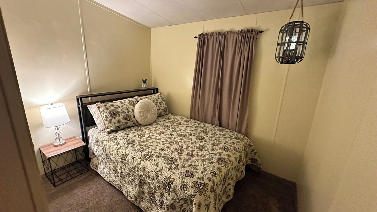 Photo of Bedroom in Edenton