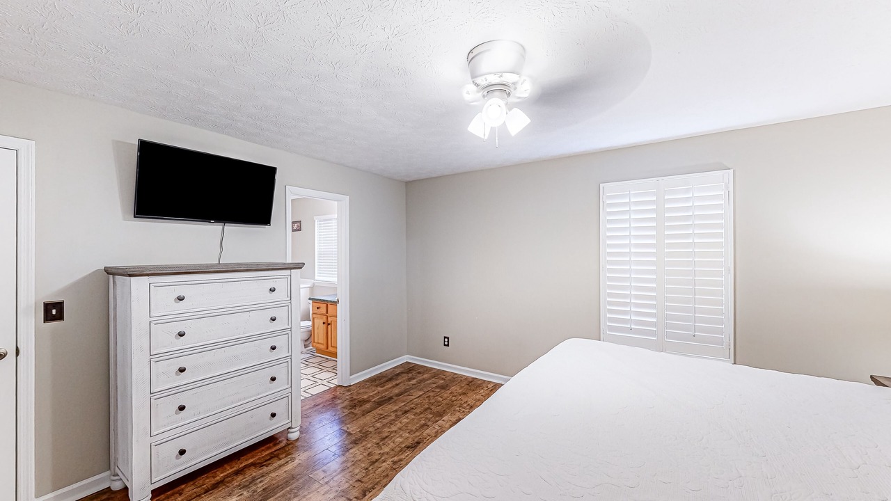 Photo of Bedroom in Green Pond