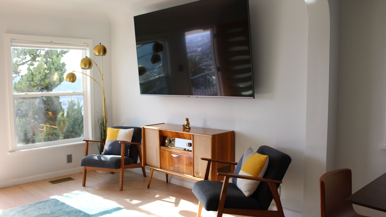 Photo of Livingroom in Cypress Park