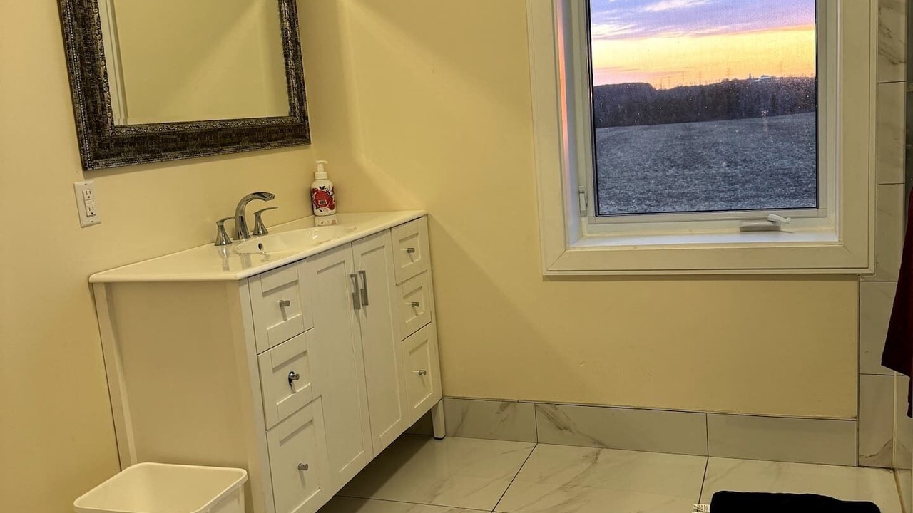 Photo of Bathroom in East Garafraxa