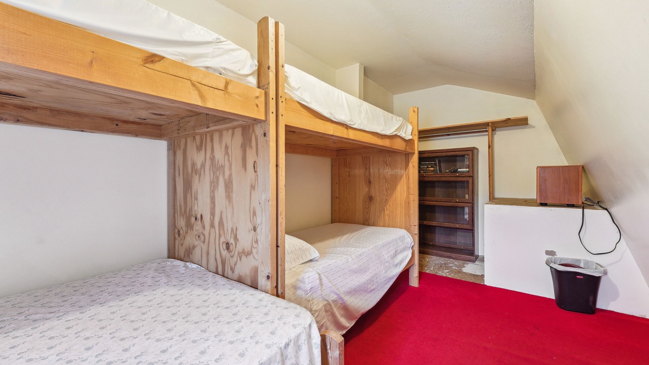 Photo of Bedroom in Canaseraga