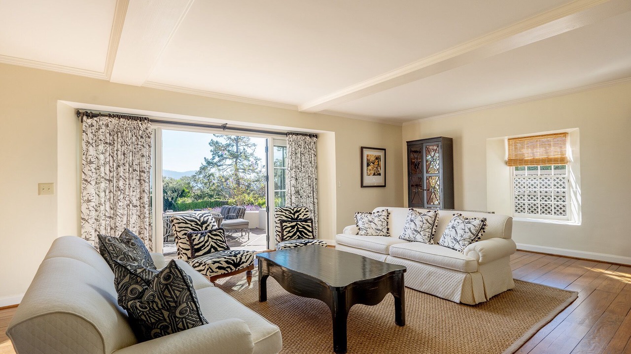 Photo of Livingroom in Pebble Beach