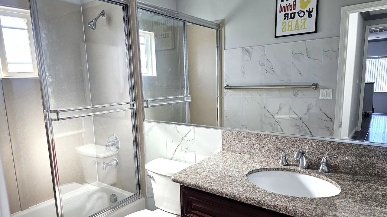 Photo of Bathroom in Midway City