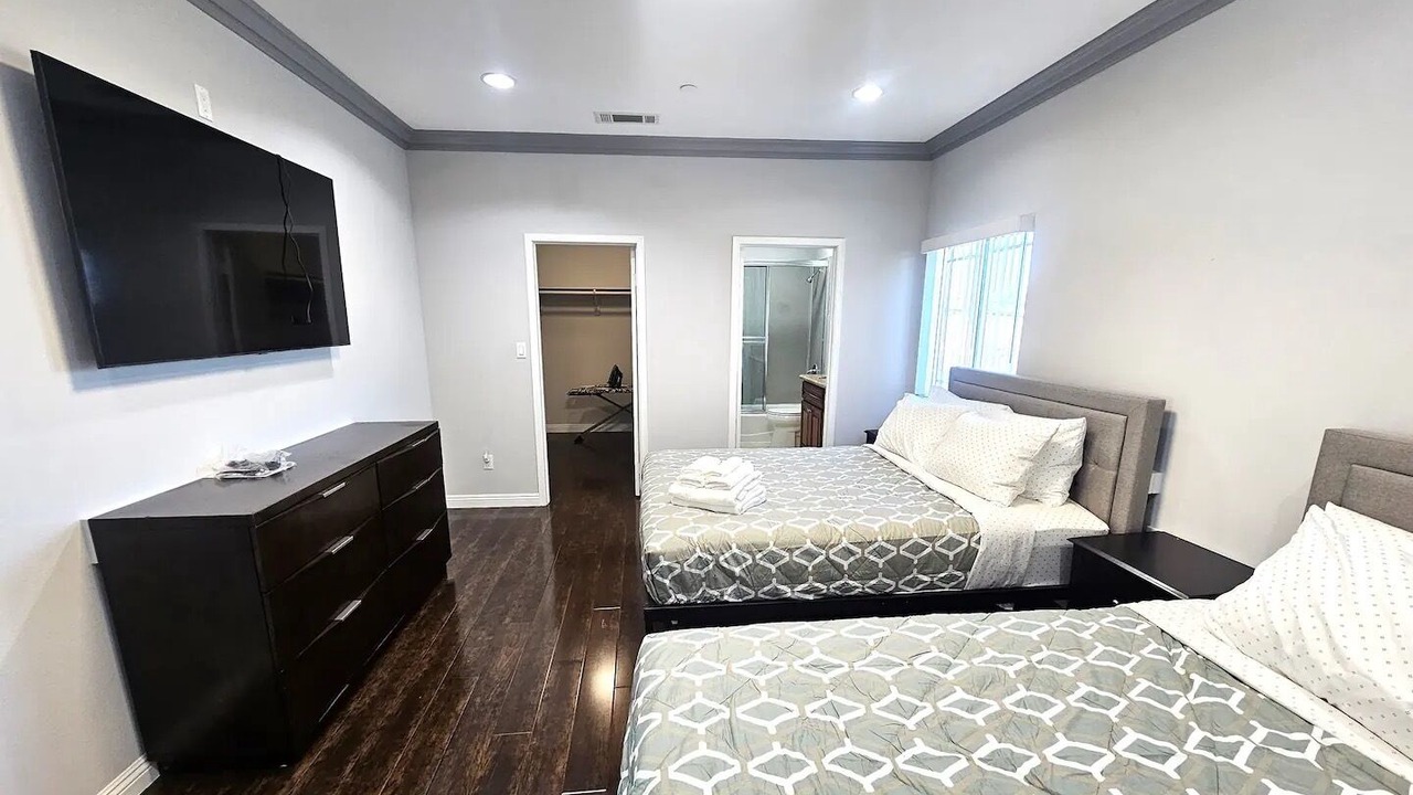 Photo of Bedroom in Midway City